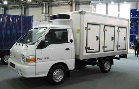 Изотермический фургон с холодильной установкой Hyundai H100 Porter ― Ростех А - комплексные поставки строительной, дорожной и автомобильной техники.